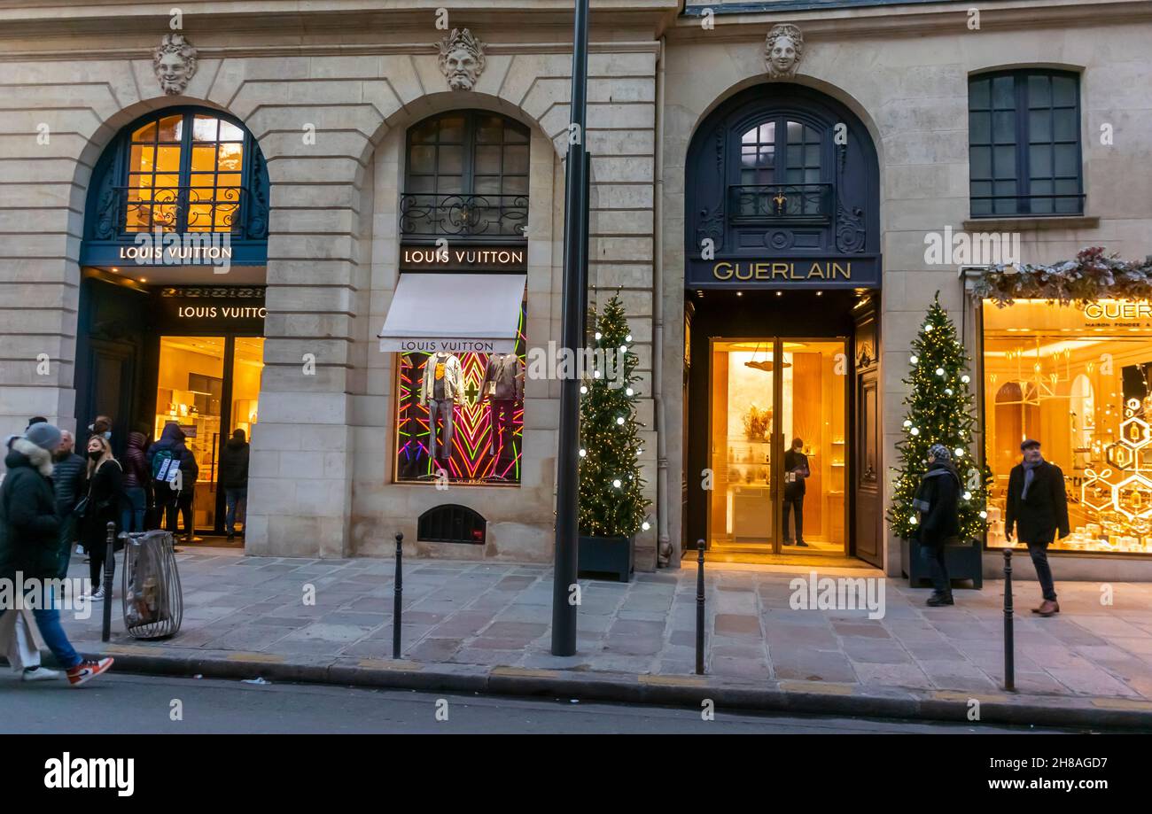 Paris, France, Street Scenes, Christmas in Paris, Rue Saint Honoré ...