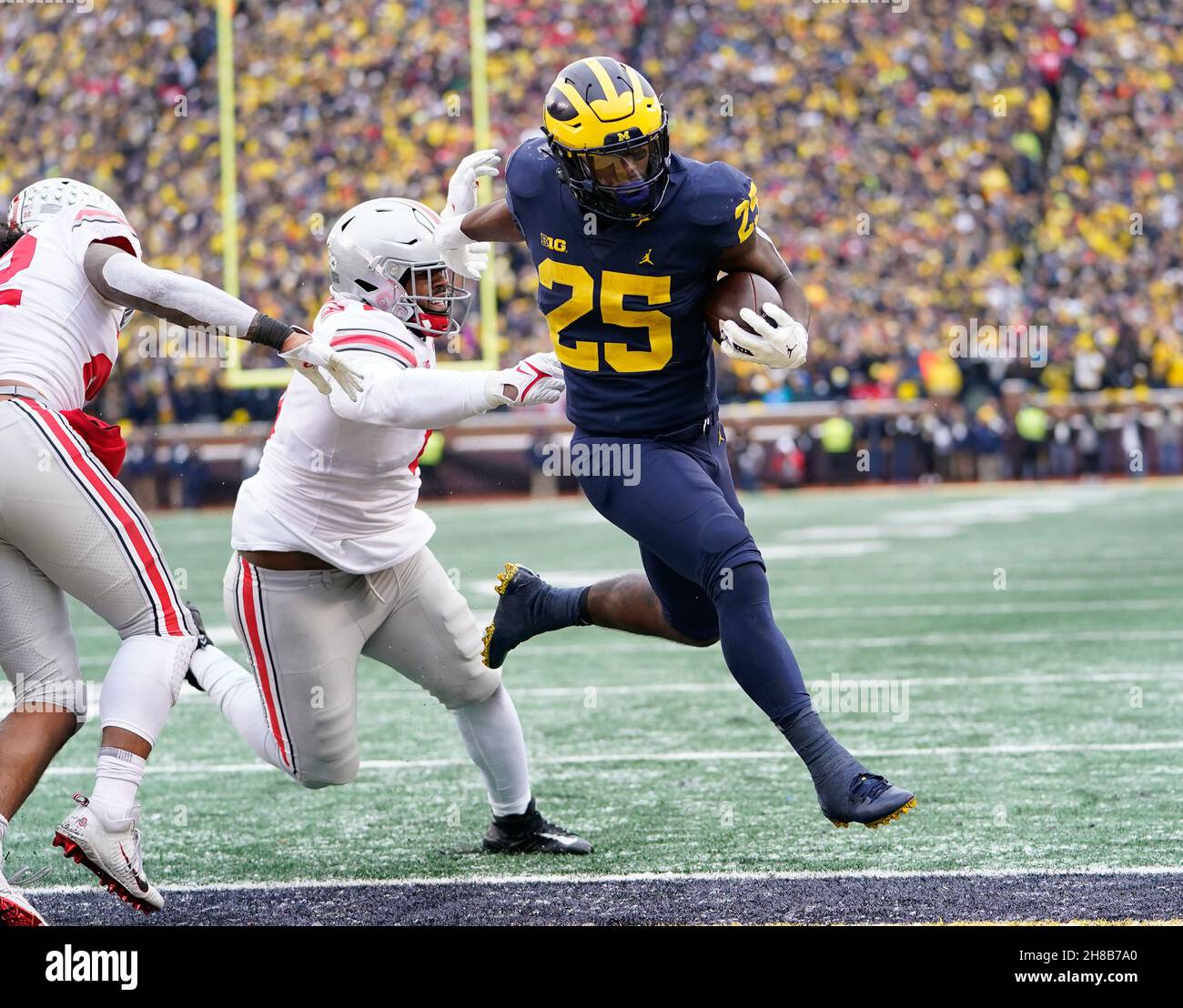 U of m football score deals