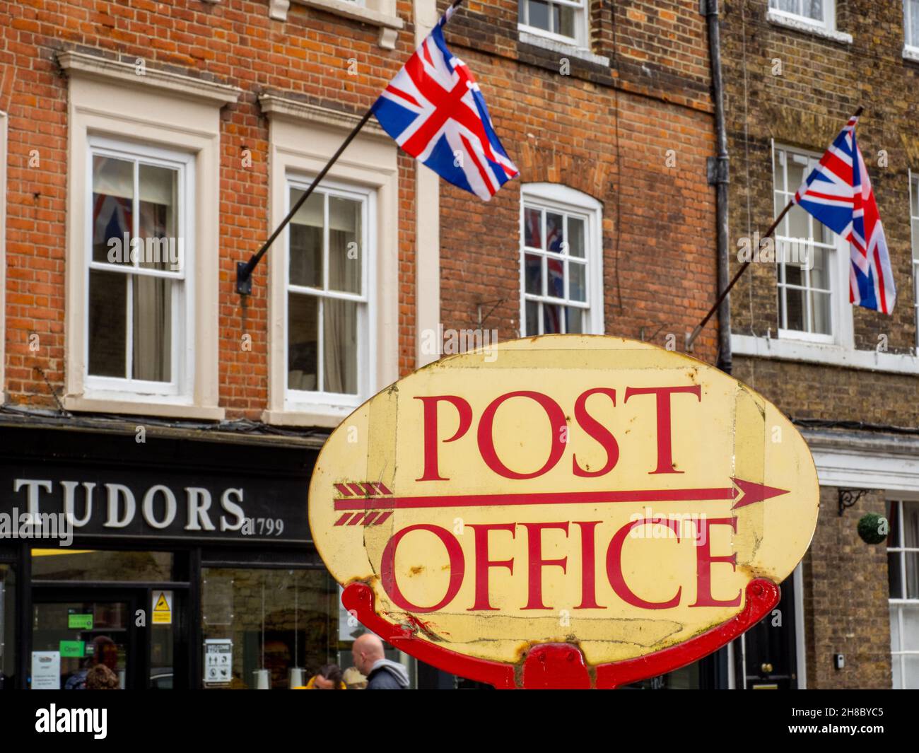 Windsor and Eton riverside high street Stock Photo Alamy