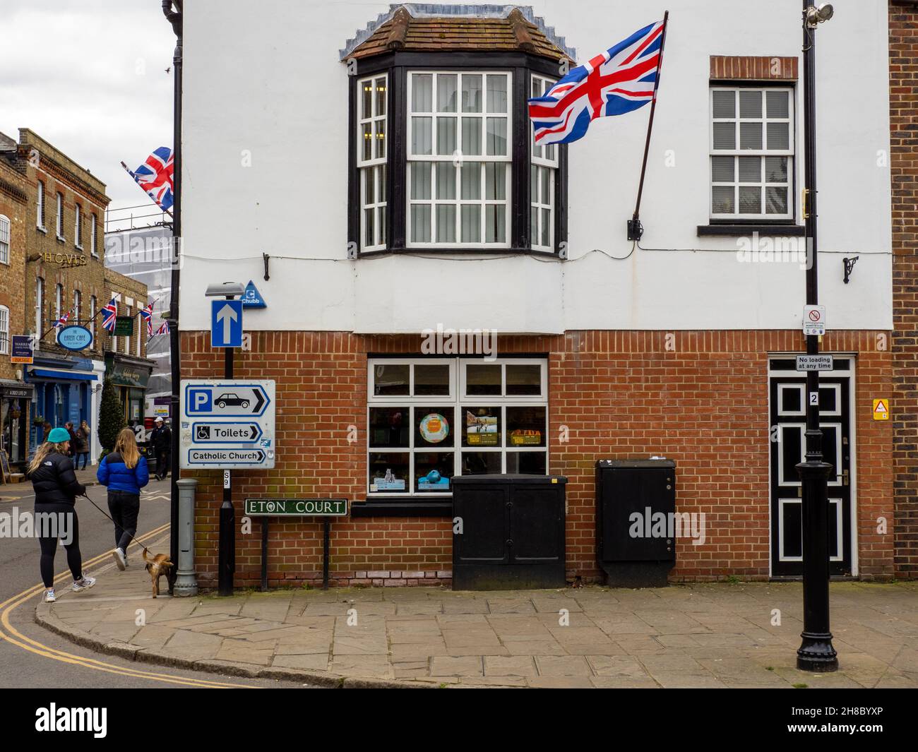 Windsor and Eton riverside high street Stock Photo Alamy