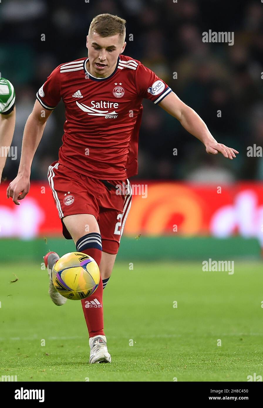 Glasgow, Scotland, 28th November 2021. Dean Campbell of Aberdeen  during the Scottish Premier League match at Celtic Park, Glasgow. Picture credit should read: Neil Hanna / Sportimage Credit: Sportimage/Alamy Live News Stock Photo
