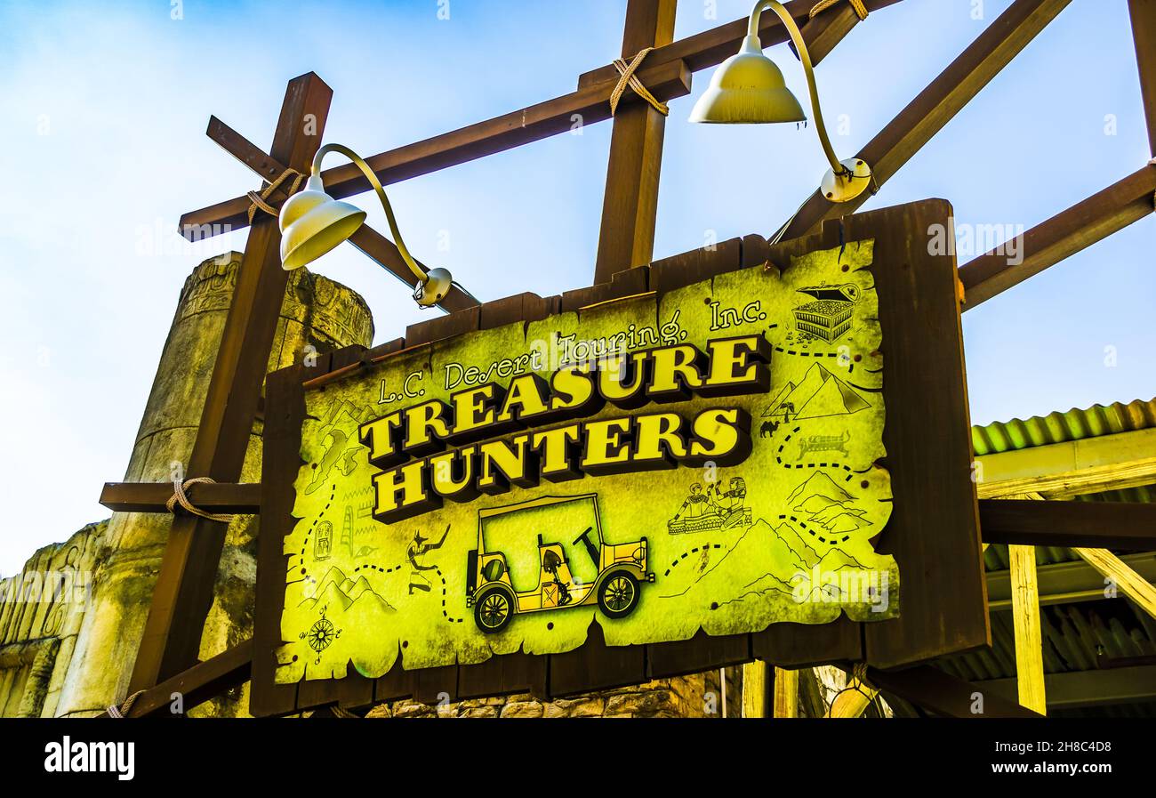 Treasure Hunters ride in Universal Studios Singapore Stock Photo Alamy
