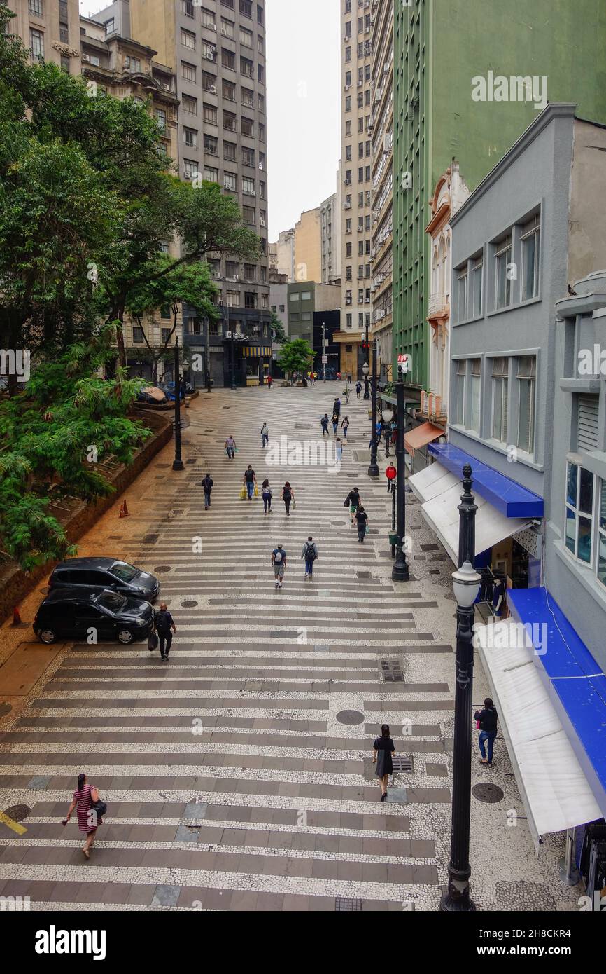 Vertical shot of a popular 25 de Marco shopping street in the central zone of Sao Paulo, Brazil Stock Photo