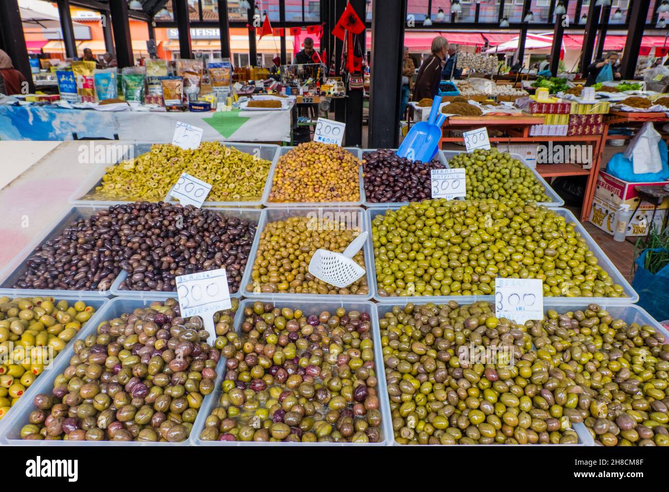 Olives, Pazar Meydanı, Pazari i Ri, new bazaar, Tirana, Albania Stock Photo
