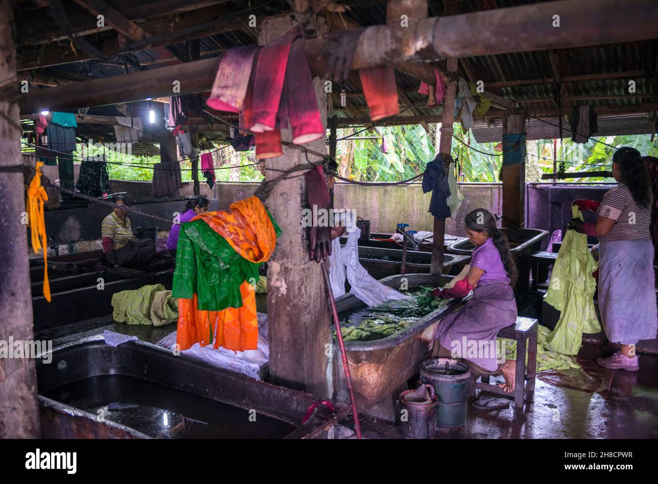 Sri Lanka, Southern Province, Sud du Sri Lanka, Süd Sri Lanka, South Sri Lanka, Weligama, tissu, Stoff, tissue, artisanat traditionnelle, traditionell Stock Photo