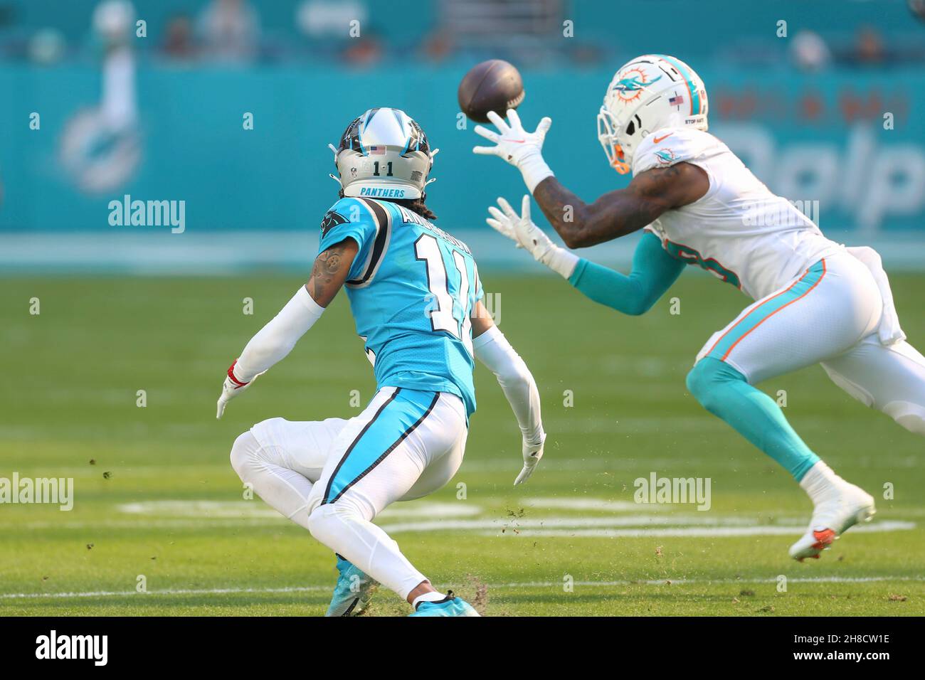 Miami Dolphins safety Jevon Holland (8) waits on the snap during a NFL  football game against the Minnesota Vikings, Sunday, Oct.16, 2022 in Miami  Gardens, Fla. (AP Photo/Alex Menendez Stock Photo - Alamy