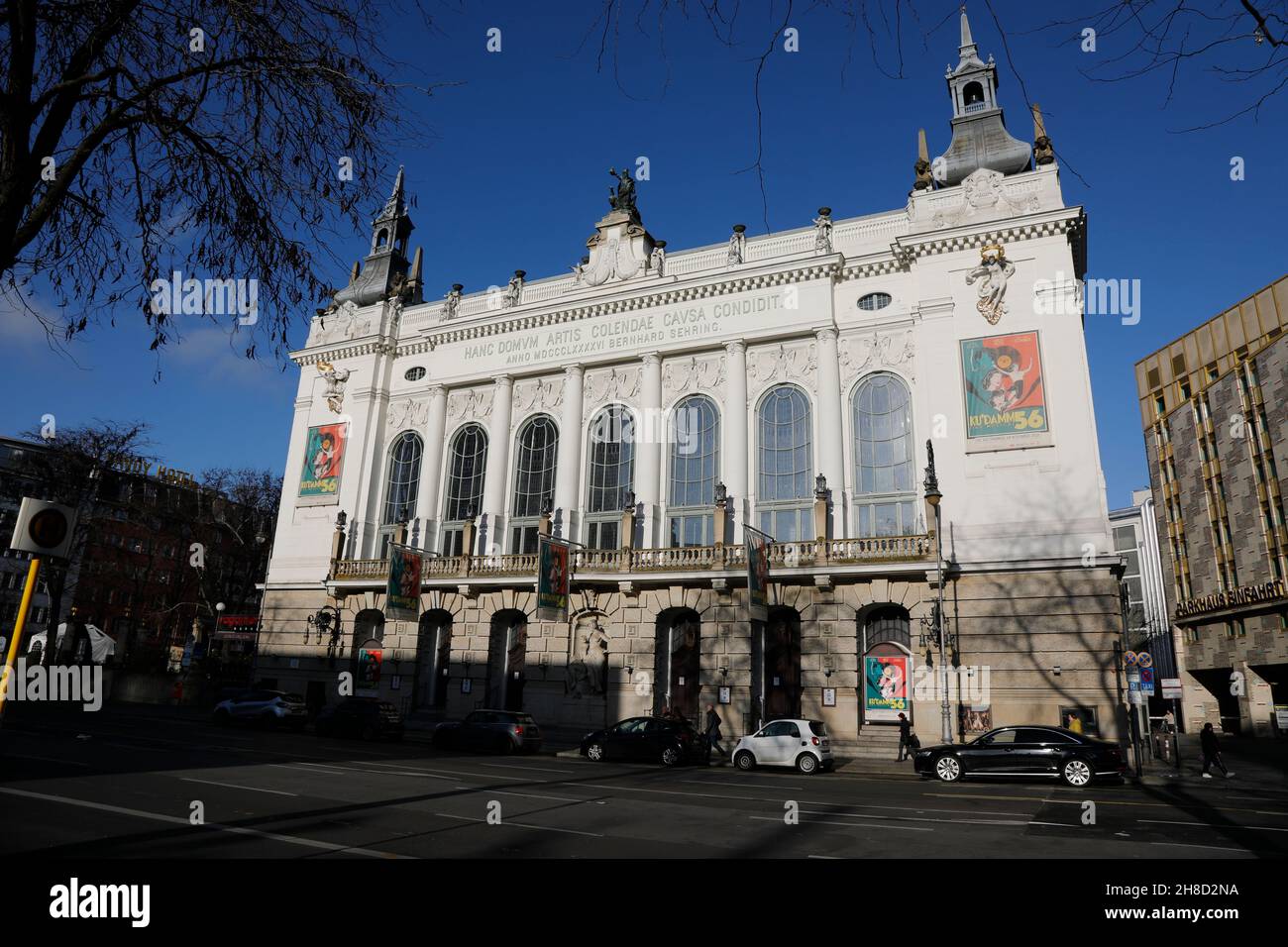 premiere-des-musicals-ku-damm-56-das-musical-im-stage-theater-des