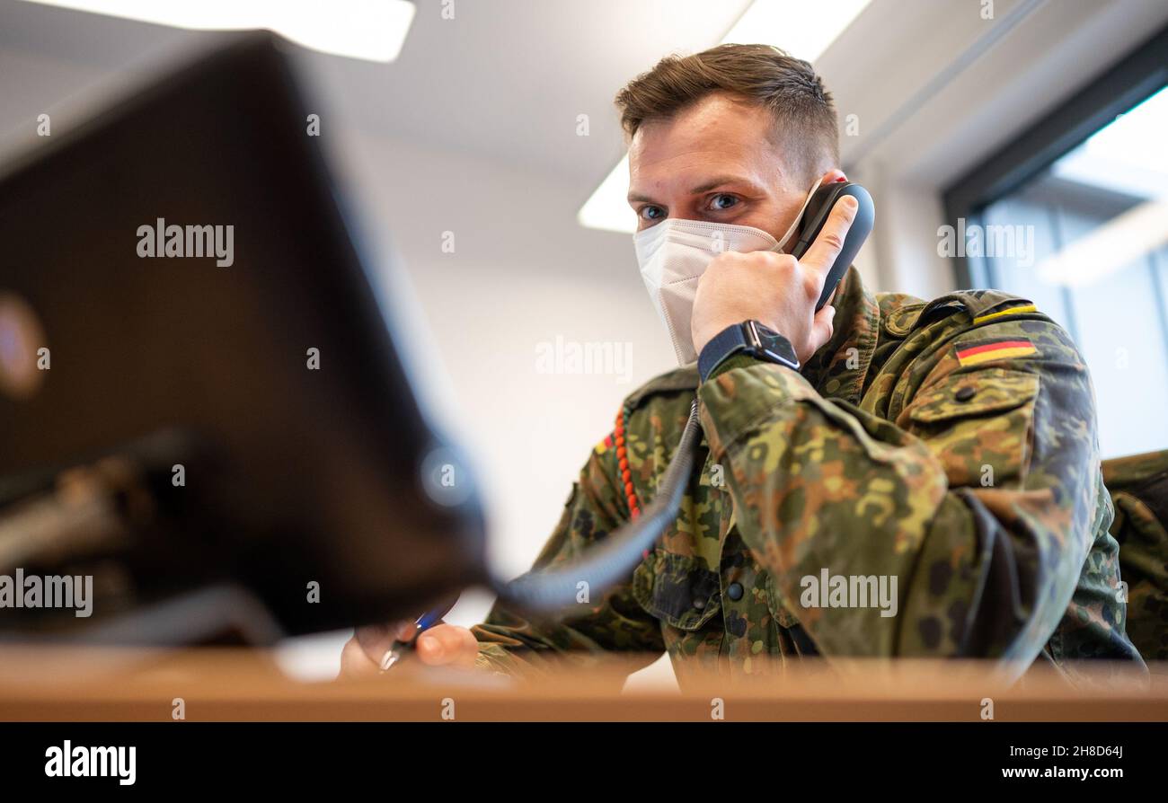 Celle, Germany. 29th Nov, 2021. Roman Ringel, a soldier in the Armed Forces, assists the health department with Corona contact tracing. Credit: Philipp Schulze/dpa/Alamy Live News Stock Photo
