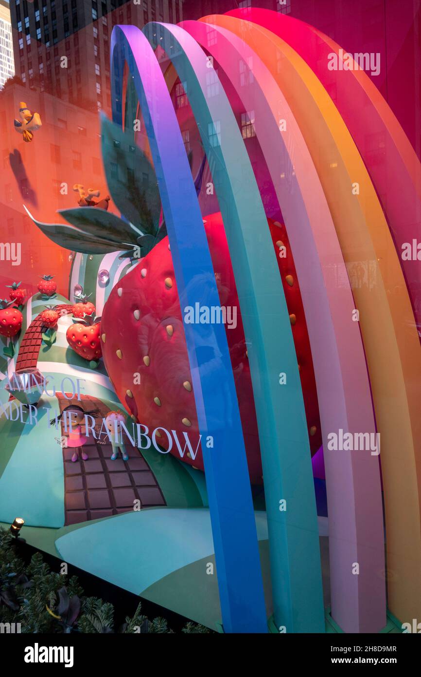 Saks Fifth Avenue flagship store displays the New York City holiday