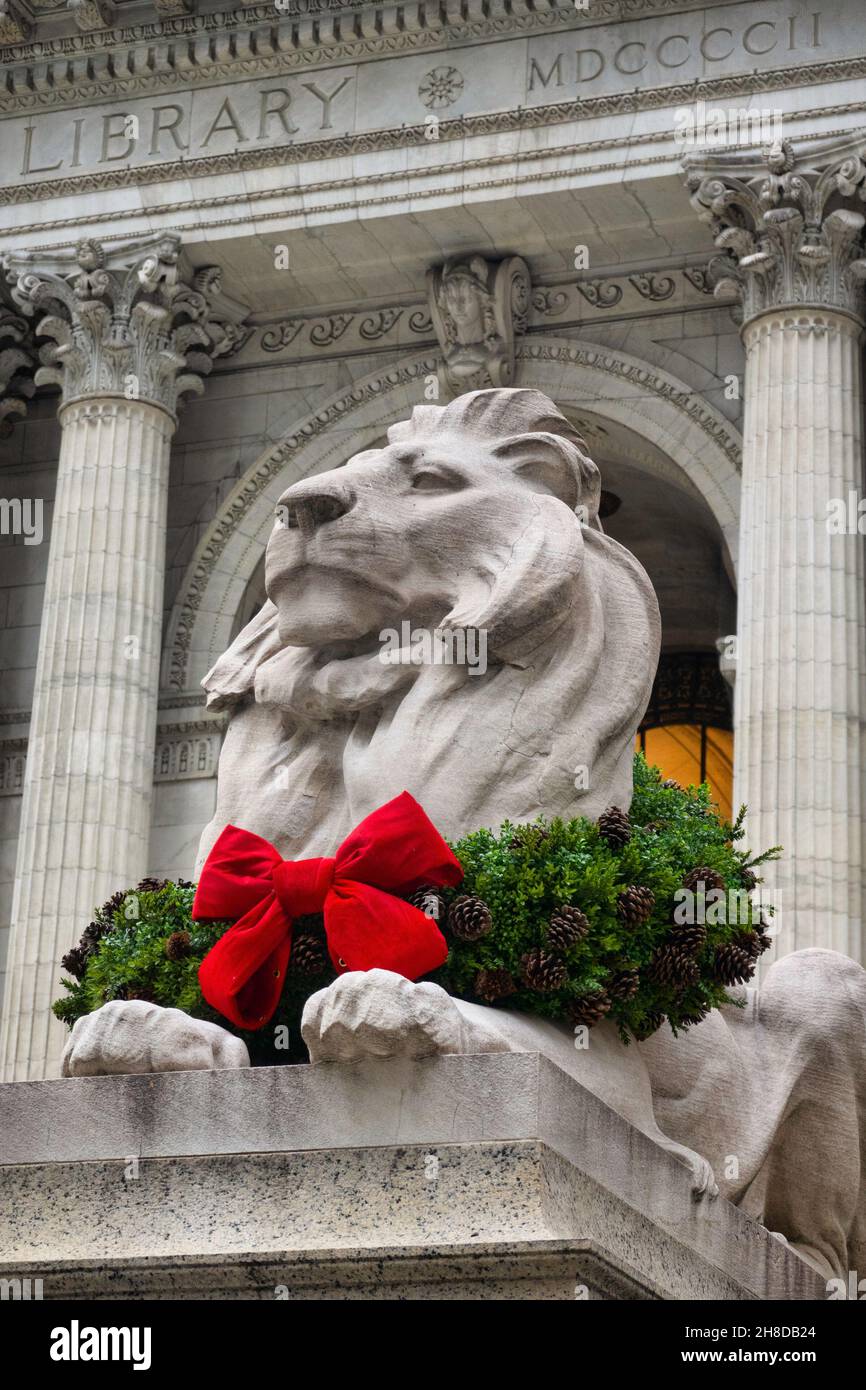 The Lion Statue with Wreath during the Holidays, New York Public