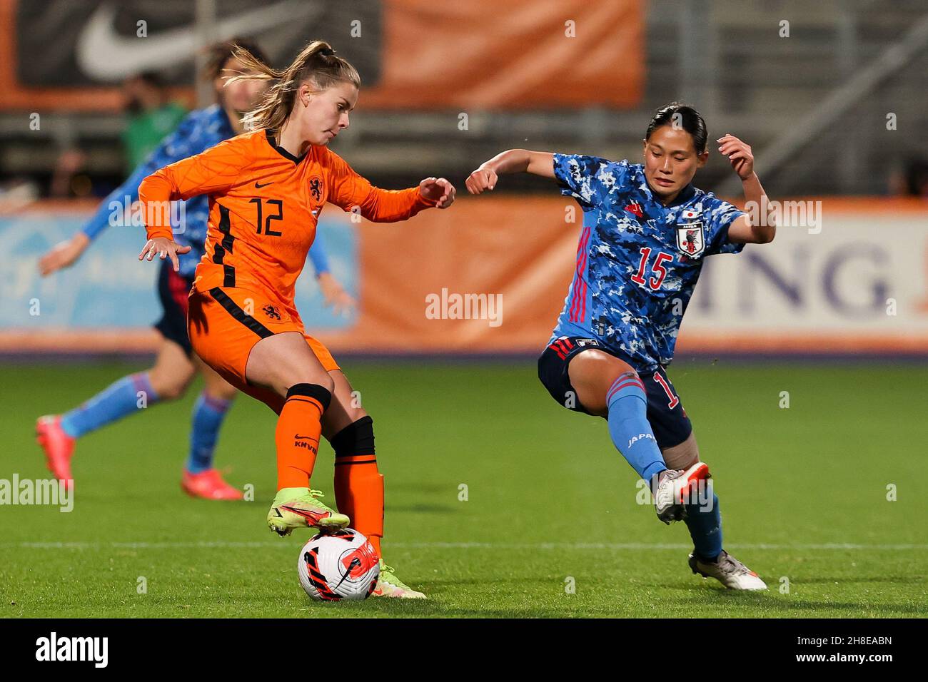 DEN HAAG, NETHERLANDS - NOVEMBER 29: Victoria Pelova of the Netherlands,  Fuka Nagano of Japan during the Friendly match between The Netherlands  Women and Japan Women at Cars Jeans Stadion on November