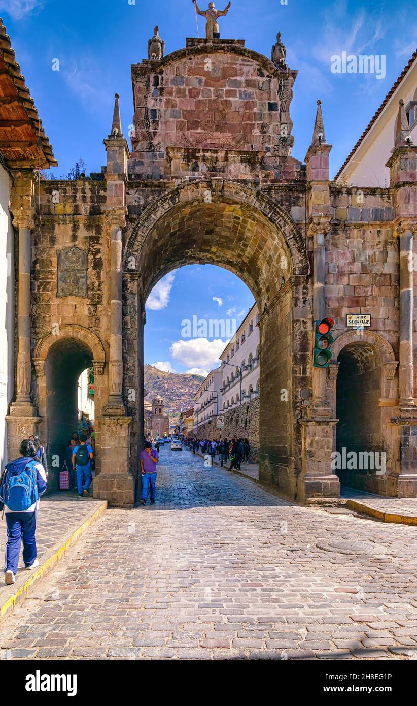 The Santa Clara Arch located on the southern corner of Plaza San Francisco in Cusco Stock Photo