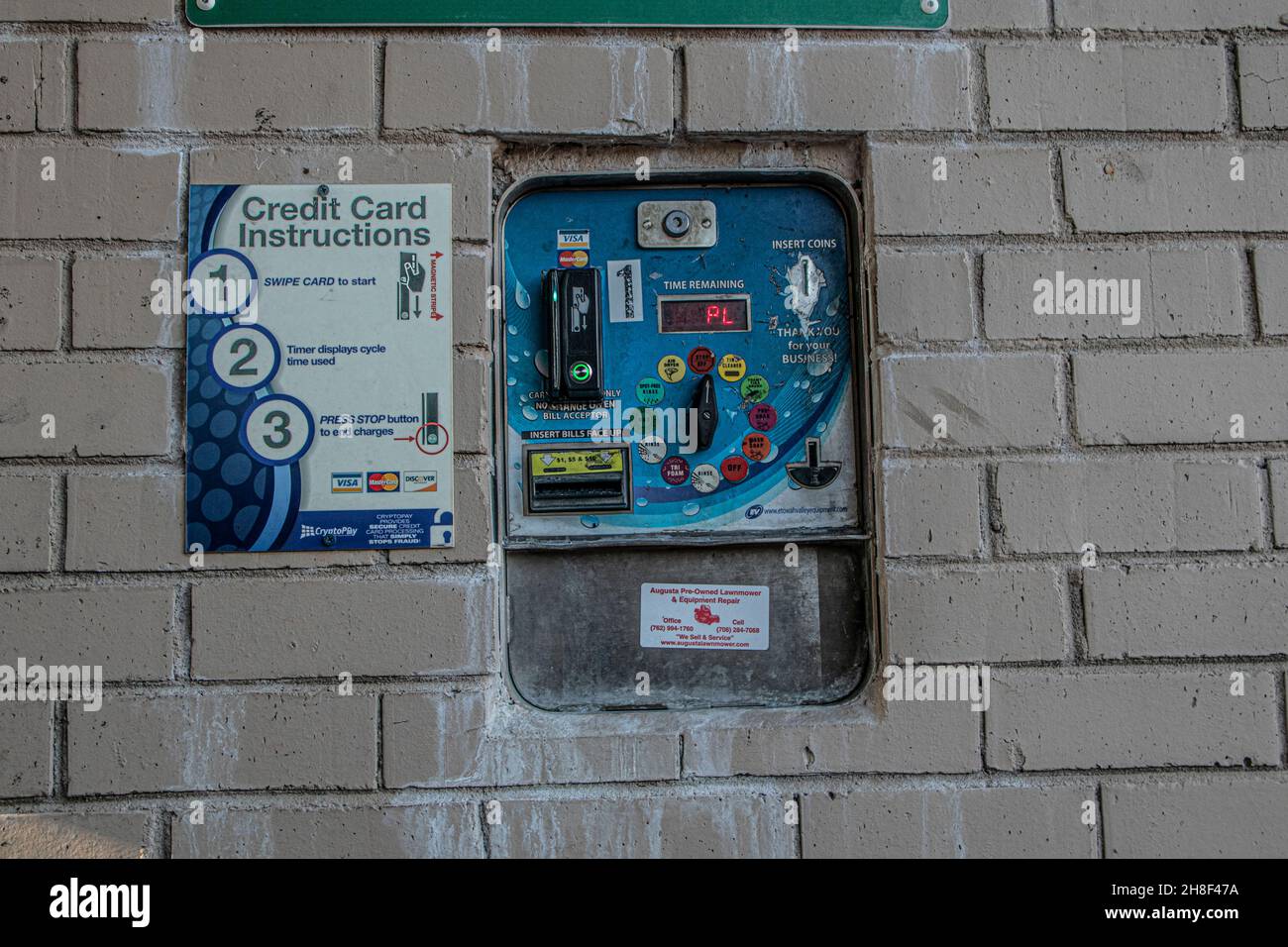 Augusta, Ga USA 07 16 21 Vintage urban old coin car wash Stock Photo