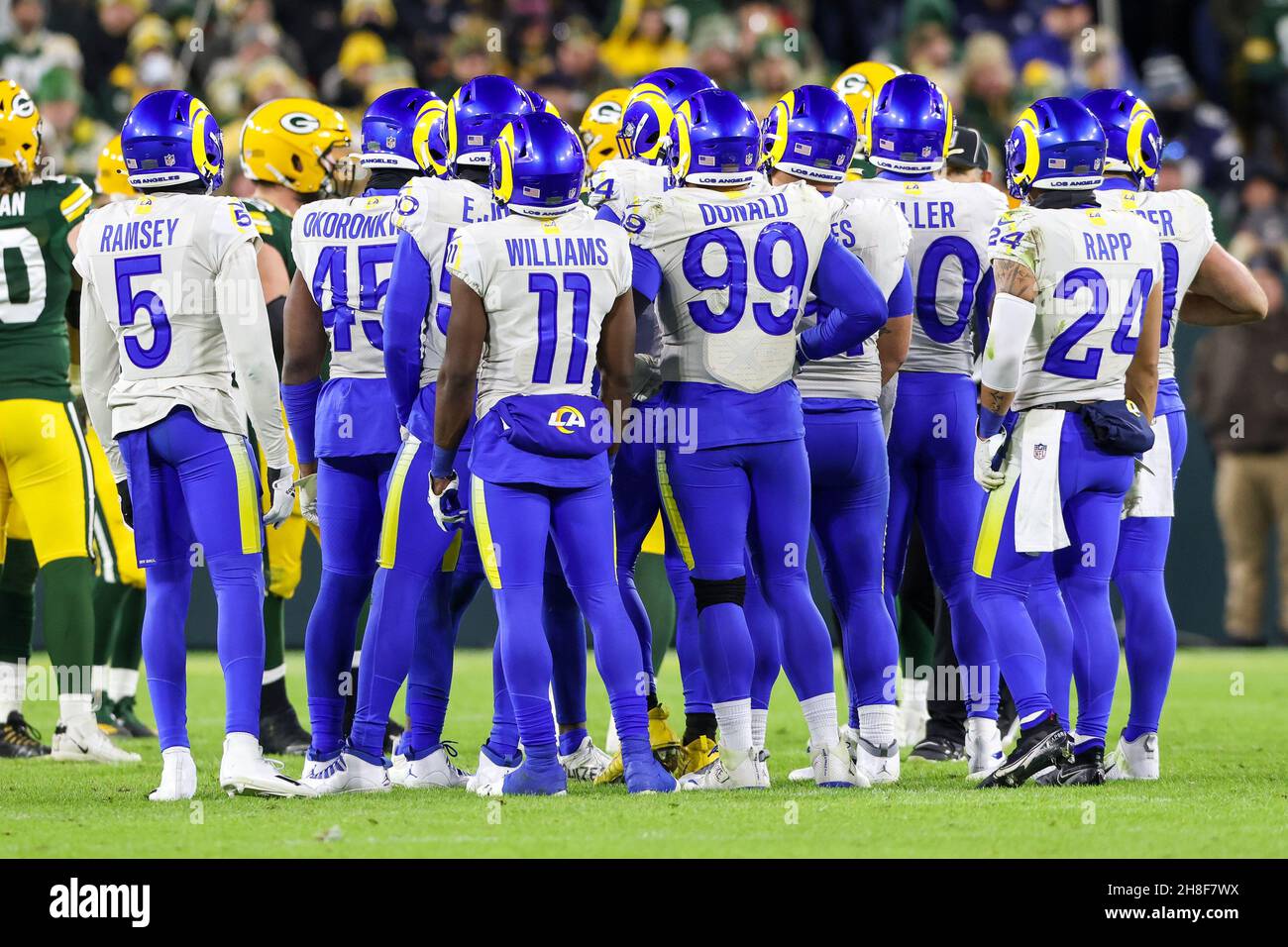 Buffalo Bills linebacker Von Miller (40) plays during an NFL football game  against the Los Angeles Rams Sept. 8, 2022, in Inglewood, Calif. (AP  Photo/Denis Poroy Stock Photo - Alamy