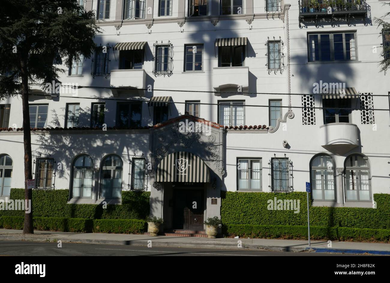 Los Angeles, California, USA 27th November 2021 A general view of atmosphere of former Home of Actress Marion Davies, Actress Bette Davis, Director George Cukor, Actor Adolphe Menjou, Actress Ona Munson, Producer David Selznick and Louella Parsons at 5959 Franklin Avenue on November 27, 2021 in Los Angeles, California, USA. Photo by Barry King/Alamy Stock Photo Stock Photo