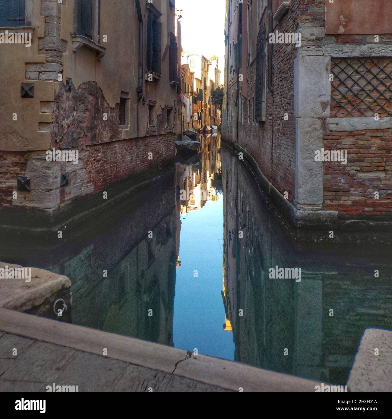 Venice italy water damaged old hi-res stock photography and images - Alamy