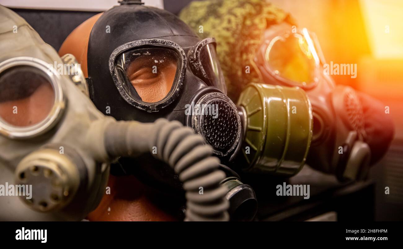World war gas mask warning hi-res stock photography and images - Alamy
