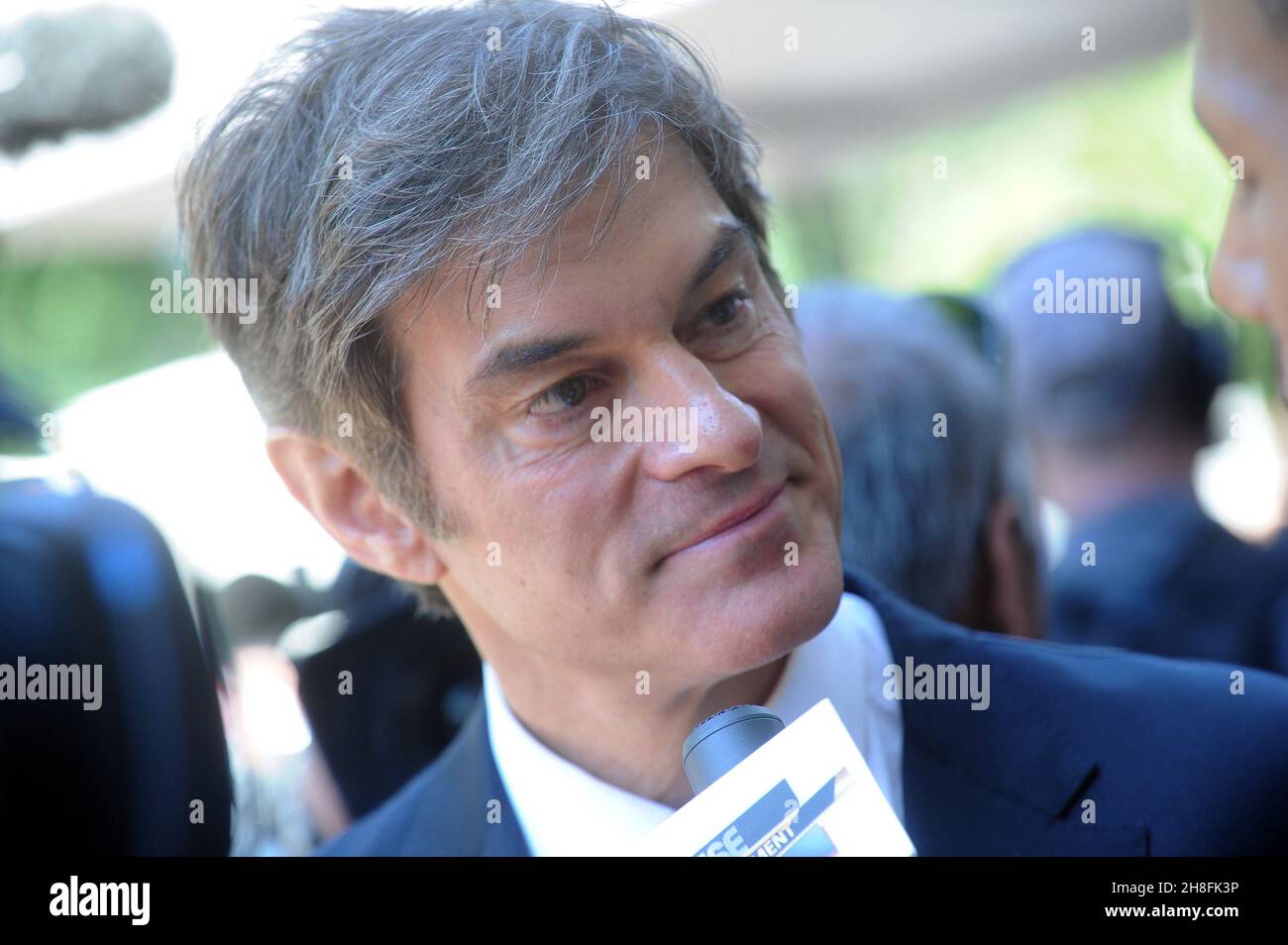 Manhattan, United States Of America. 31st Dec, 2008. NEW YORK, NY - SEPTEMBER 07: Dr. Oz attend the Joan Rivers memorial service at Temple Emanu-El on September 7, 2014 in New York City. People: Dr. Oz Credit: Storms Media Group/Alamy Live News Stock Photo