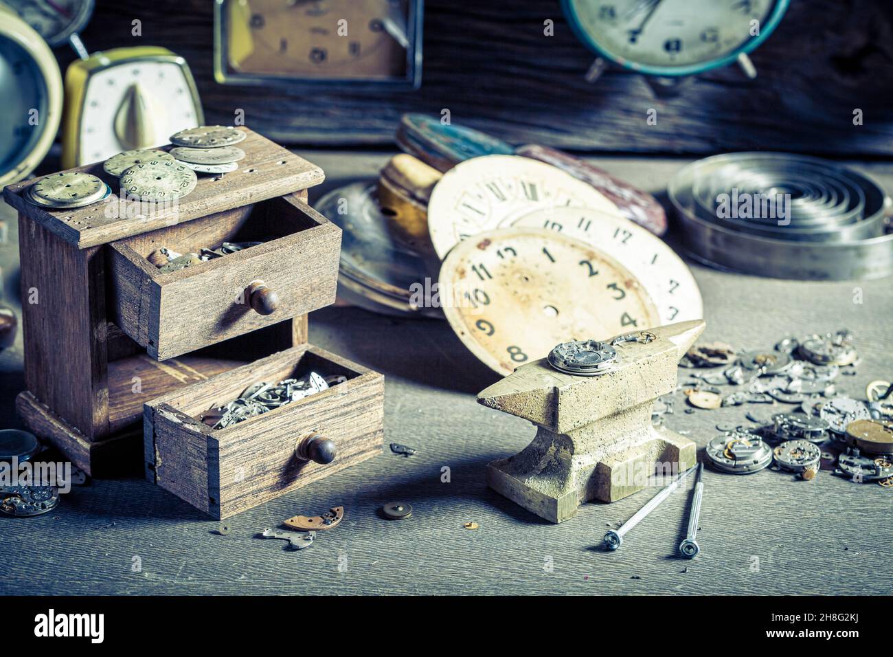 Antique watchmaker s bench hi res stock photography and images Alamy