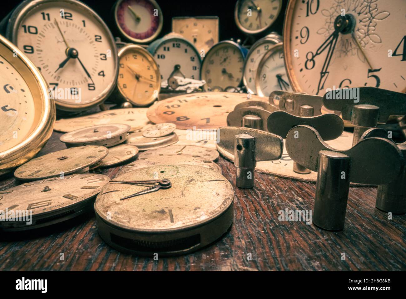 Broken clocks and spare parts in Vintage watchmakers