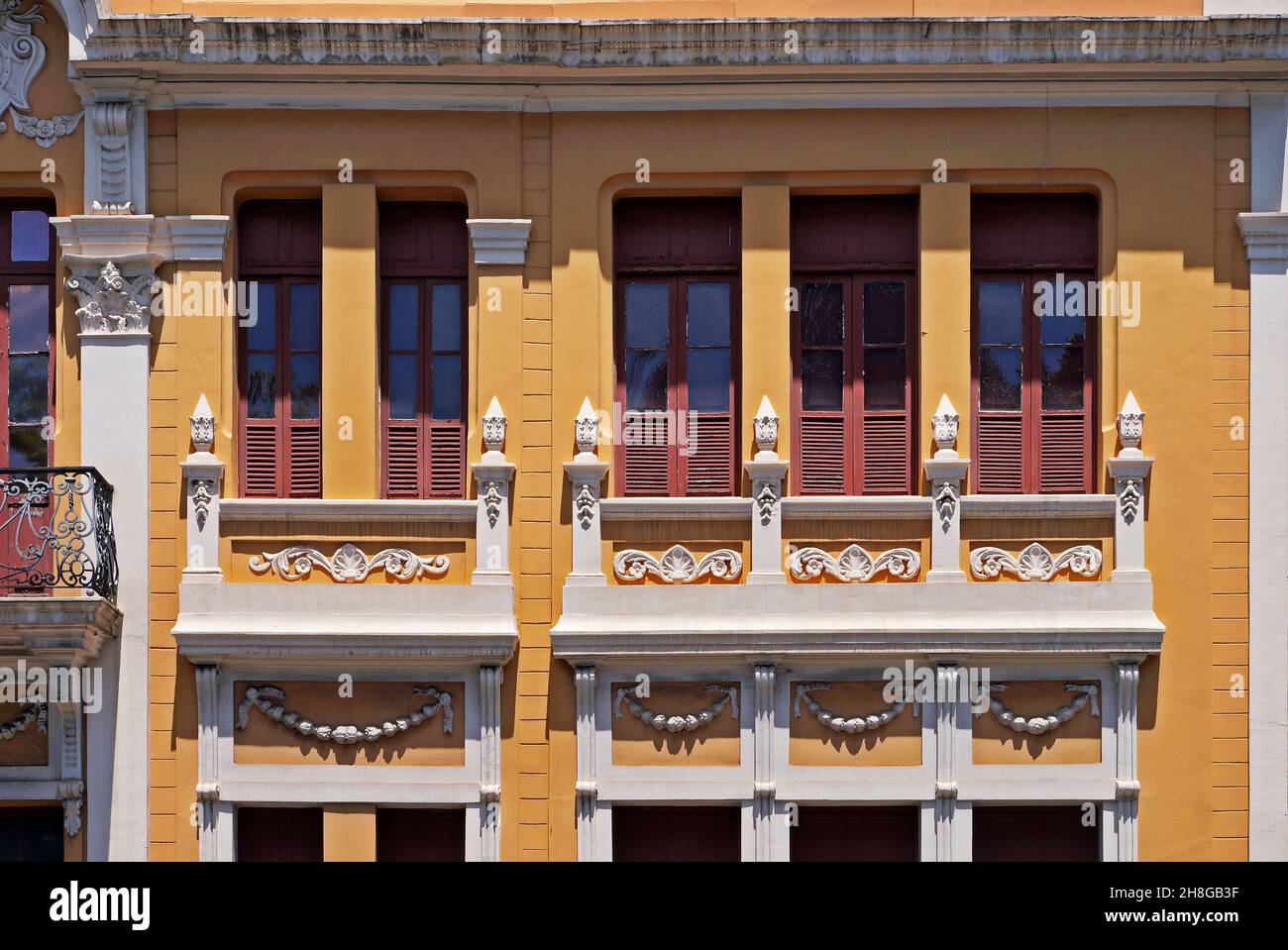 Famous Yellow Building Yellow ancient building hi-res stock photography and images - Alamy