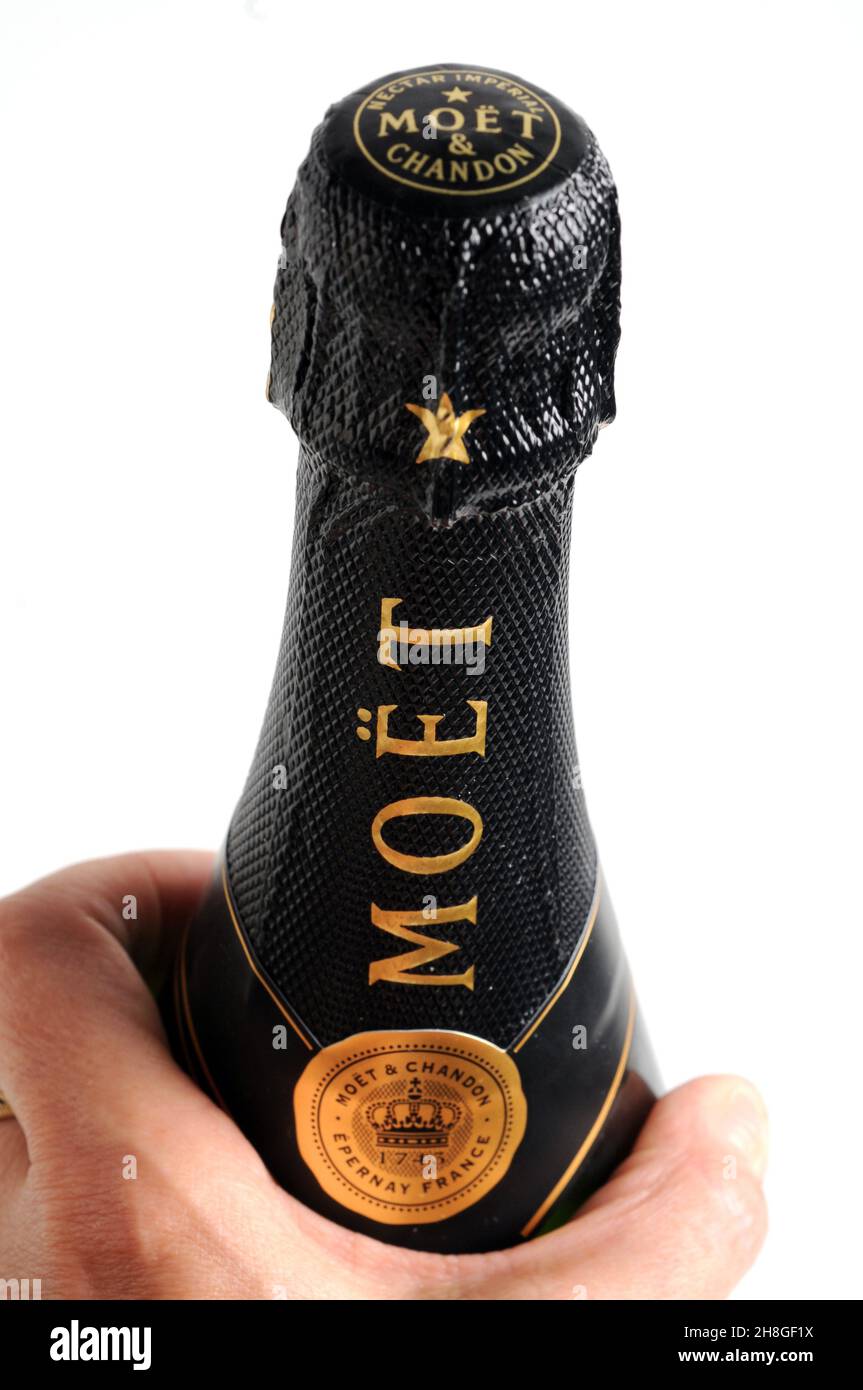 Moet and chandon label hi-res stock photography and images - Alamy