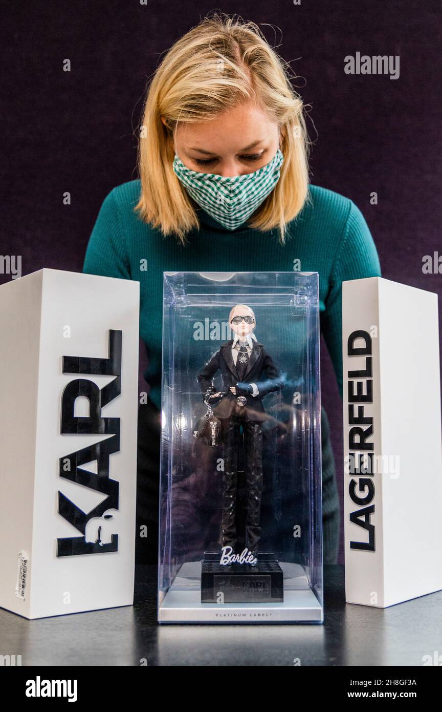 London, UK. 30th Nov, 2021. A Barbie, Karl Lagerfeld collector's doll,  Barbie Collector Platinum Label, 2014, est £500-800 - Retailed by Mattel,  with Barbie modelled dress in Karl Lagerfeld's likeness, complete with