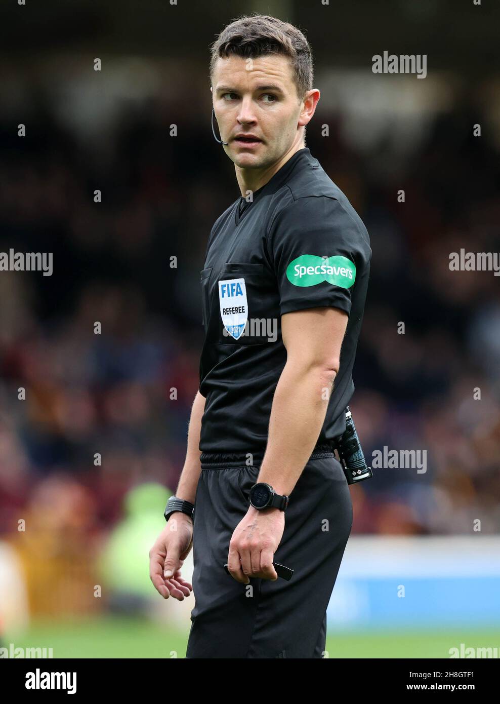 Nick walsh referee hires stock photography and images Alamy