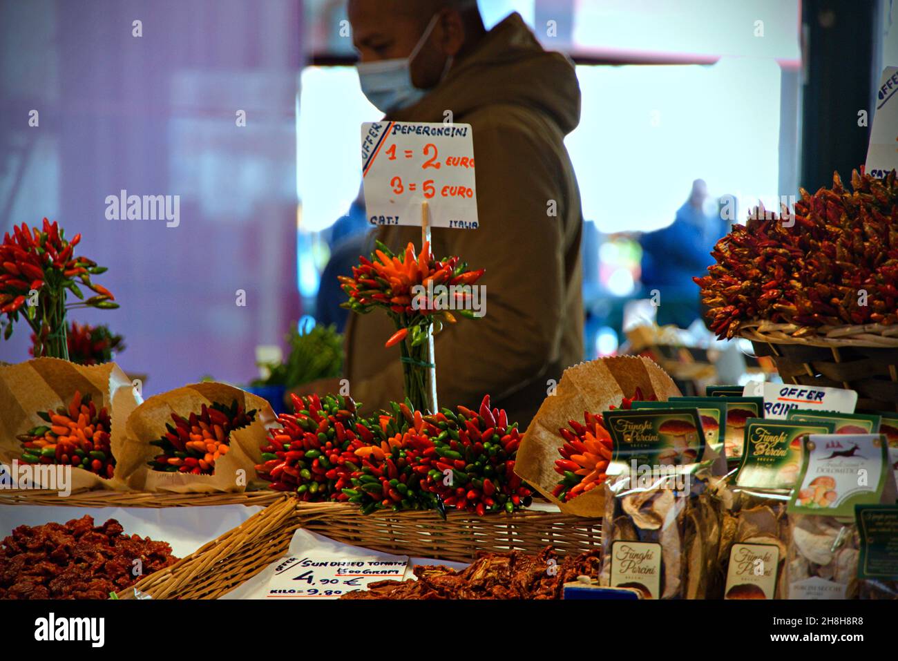 hot pepper seller Stock Photo Alamy