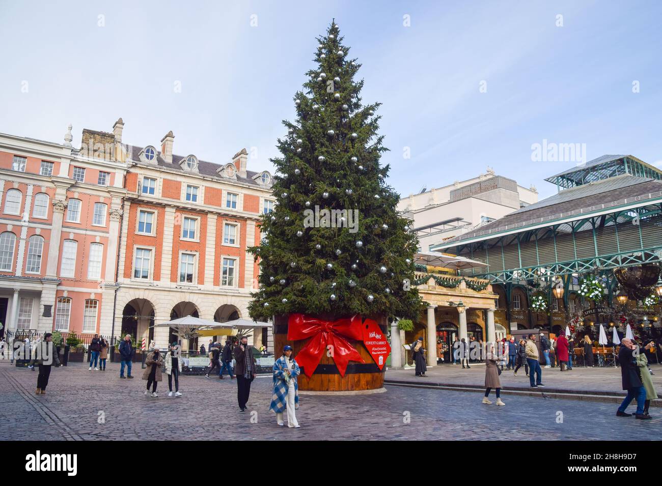 Christmas tree in Covent Garden, London, UK. 8th November 2021. Stock Photo