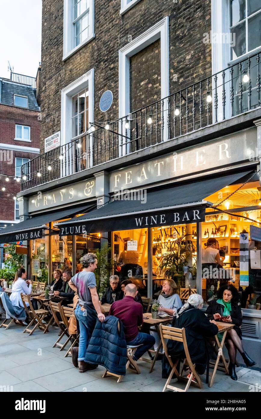 Plume wine bar hires stock photography and images Alamy