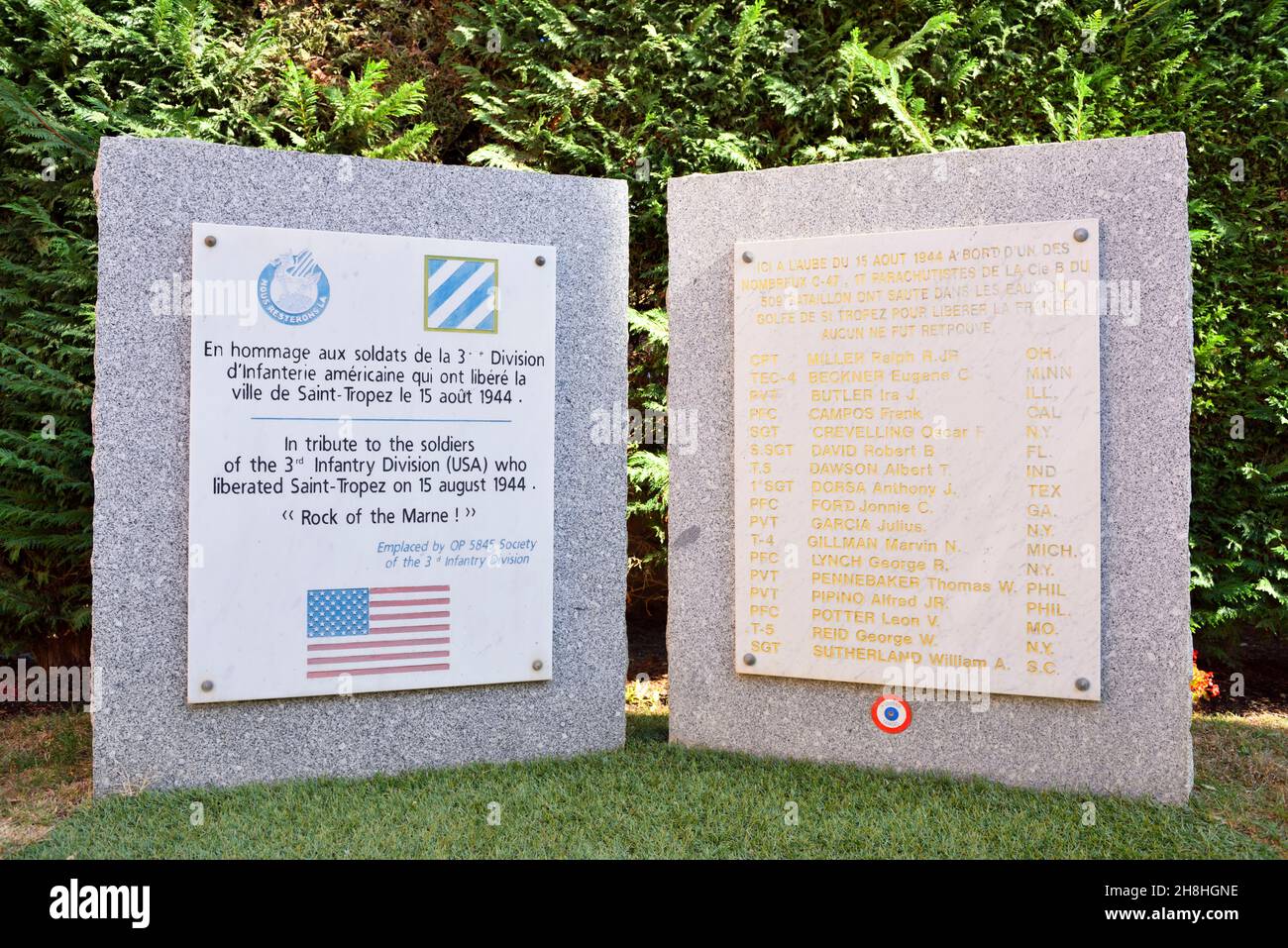 France, Var, Saint-Tropez, plaque in memory of the American soldiers who died during the liberation of Saint-Tropez on 15 August 1944 during the Second World War Stock Photo