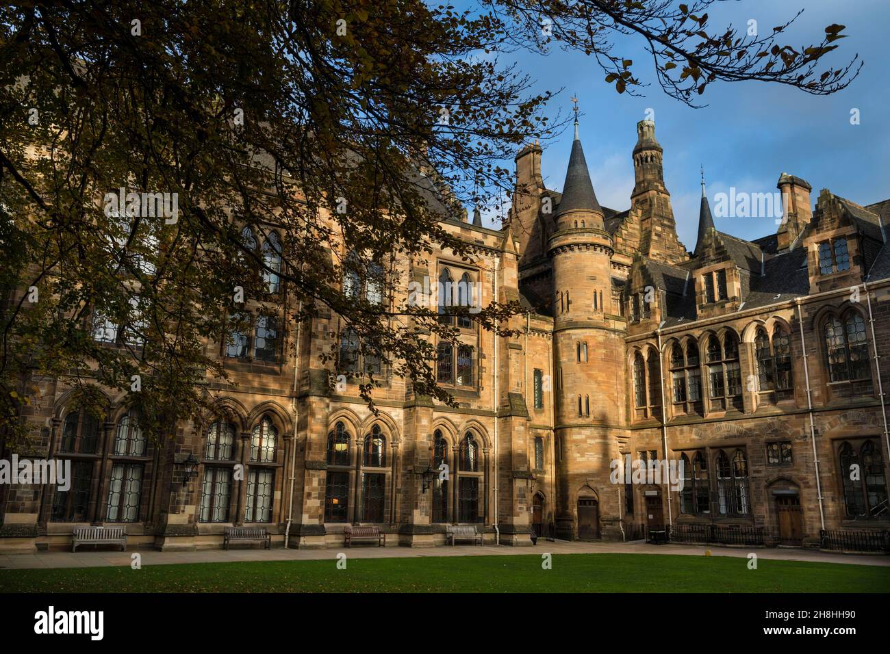 United-Kingdom, Scotland, Glasgow, University of Glasgow, built in the XV century under Jacques II of Scotland, fourth oldest university of the Anglo-saxon world, site which inspired the Harry Potter saga Stock Photo