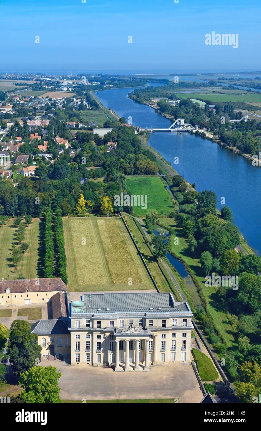 France, Calvados, Bénouville, the castle, the canal from Caen to the Sea and in the background Pegasus bridge (aerial view) Stock Photo