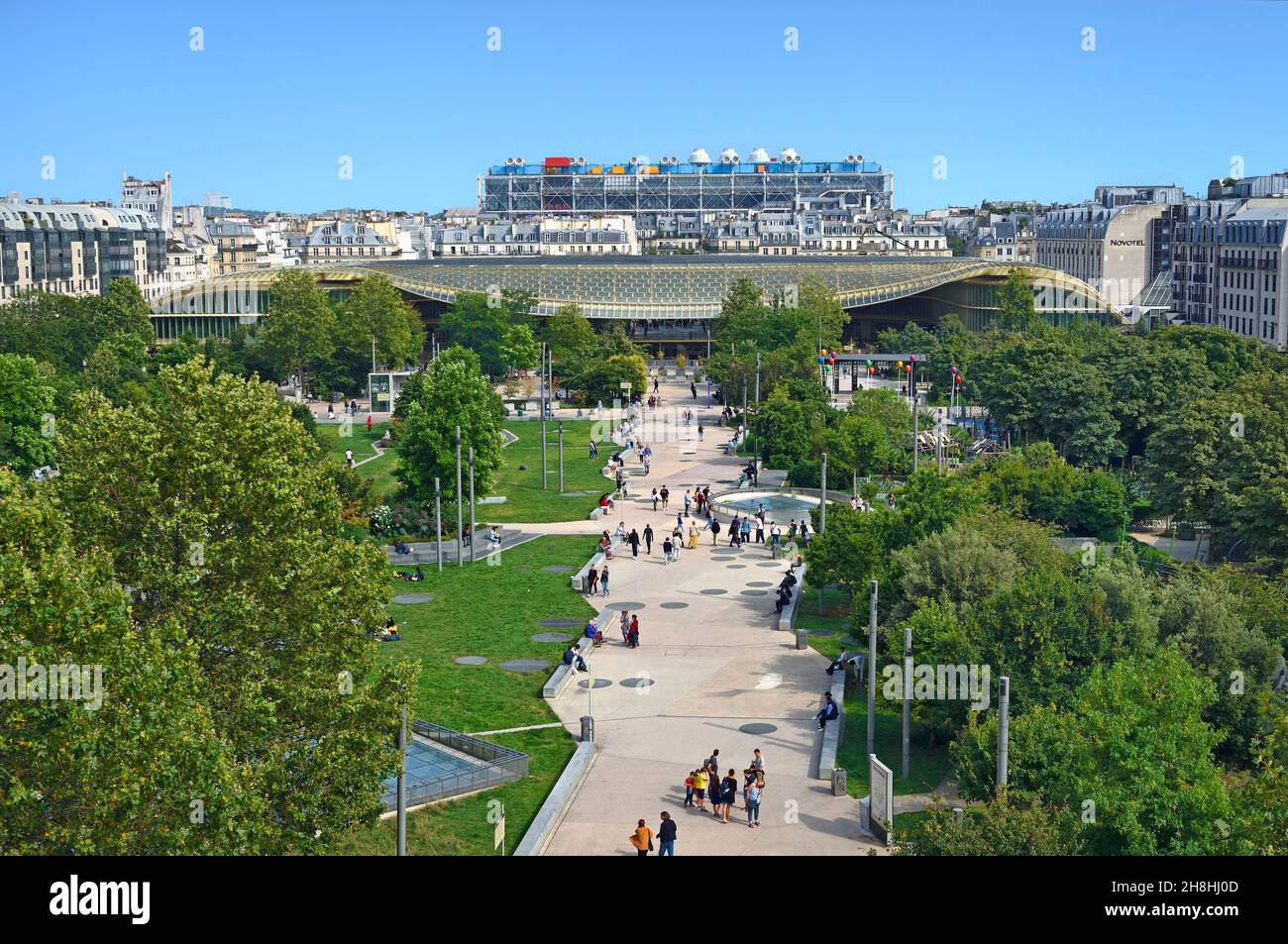 France, Paris, Les Halles garden, the canopée (canopy) of the Forum des Halles and Georges Pompidou center Stock Photo