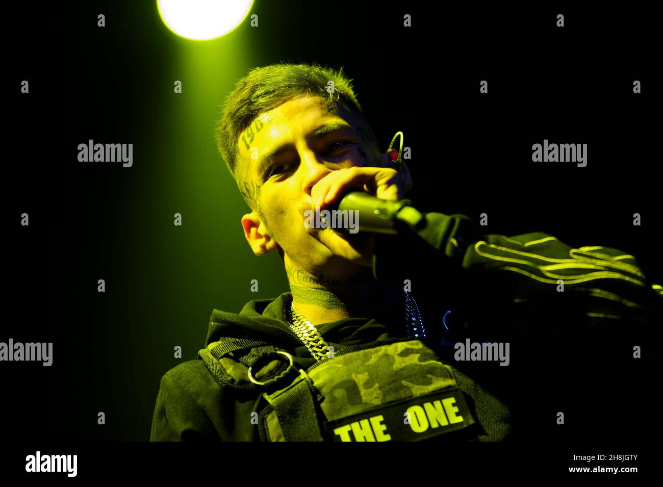 Buenos Aires, Argentina. 29th Nov, 2021. Elian Ángel Valenzuela, commonly known as L-Gante, performs on stage during a music concert at the Luna Park Stadium in Buenos Aires. Credit: SOPA Images Limited/Alamy Live News Stock Photo