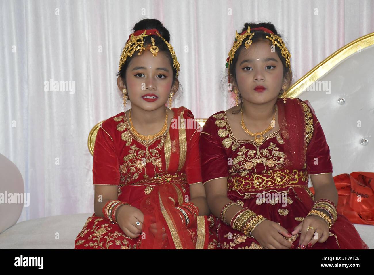 SY, AUSTRALIA - Apr 24, 2021: The two cute girls in traditional Hindu costumes for EEHI function in Sydney, Australia Stock Photo
