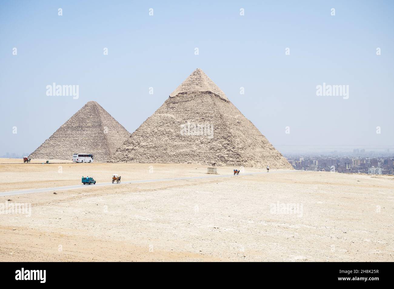 Beautiful view of the Giza pyramids in Cairo, Egypt Stock Photo - Alamy