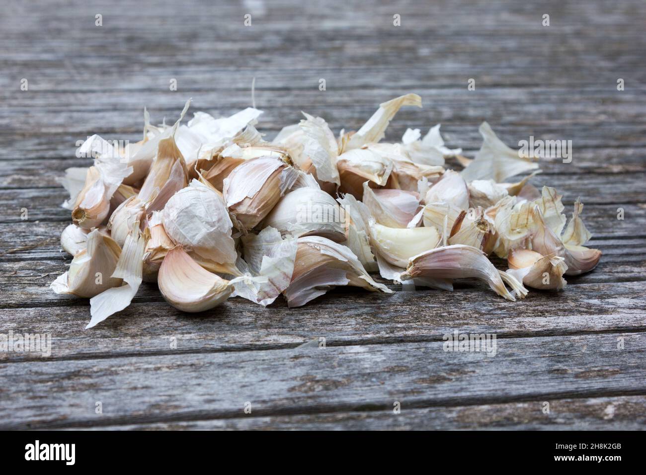 individual garlic cloves Stock Photo
