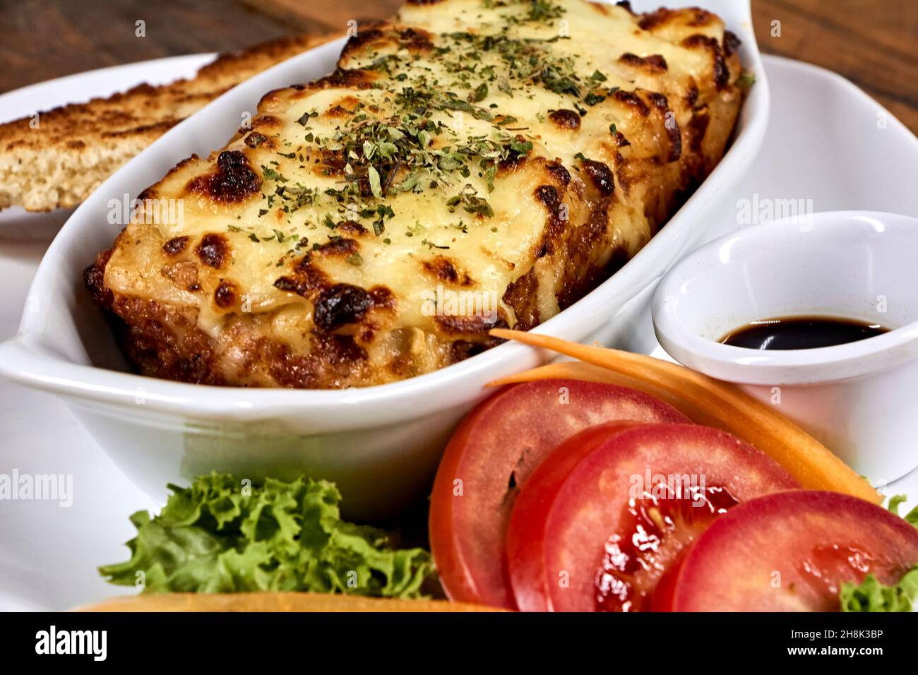 Italian Lasagna With Garlic Bread