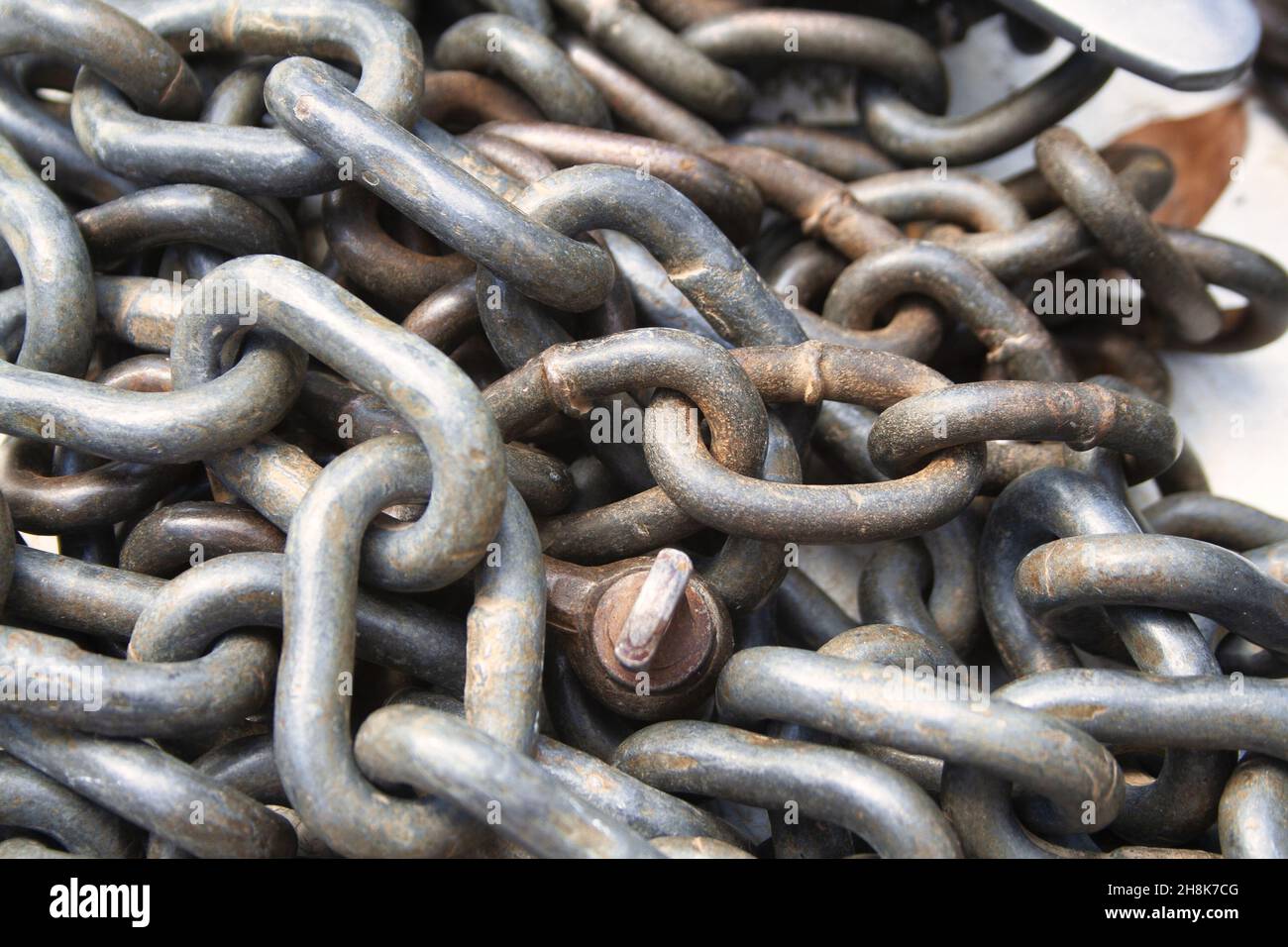 Big chains hi-res stock photography and images - Alamy