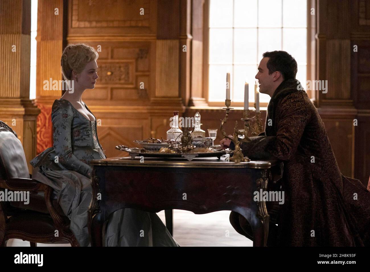 THE GREAT, from left: Elle Fanning, Nicholas Hoult, Dickhead', (Season