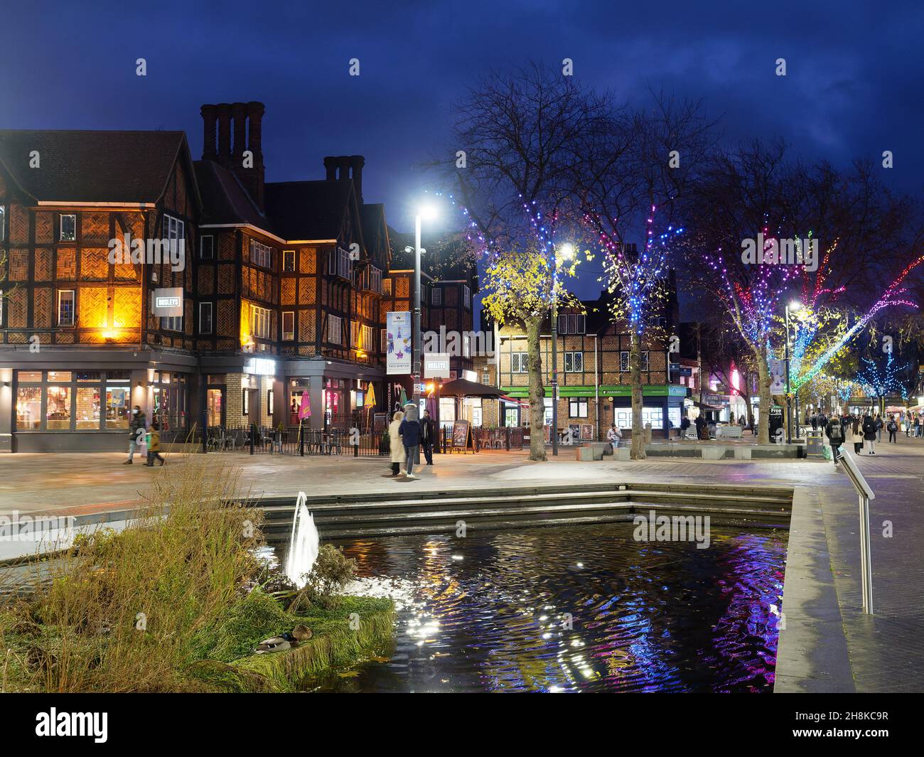 Lights in town centre hires stock photography and images Alamy