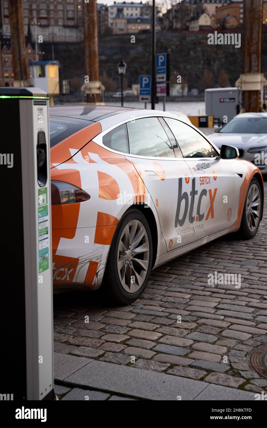 Electric vehicle station sweden hi-res stock photography and images - Page  6 - Alamy