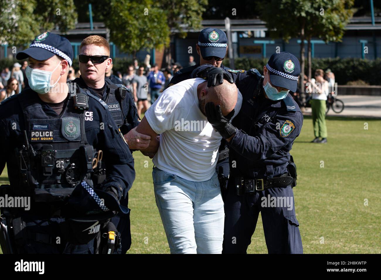 Police take away a man during the Freedom Day Rally on September 05, 2020 in Sydney, Australia. Protesters argue COVID-19 is a hoax and say their freedoms are being unfairly impinged. Demonstrations are also taking place in every Australian capital city and several regional areas, including Byron Bay. Credit: Speed Media/Alamy Live News Stock Photo