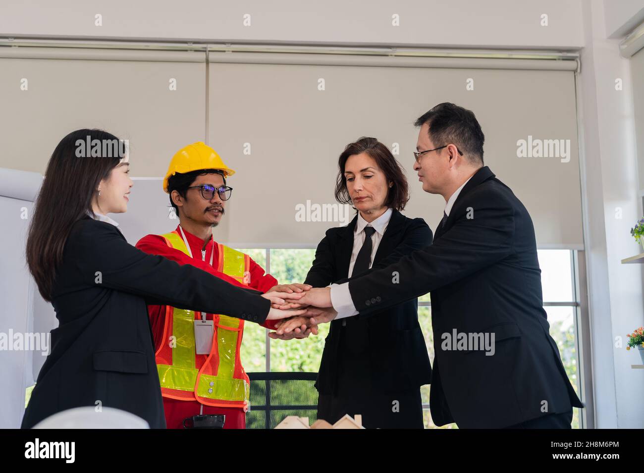 teamwork business team success together show Stock Photo - Alamy
