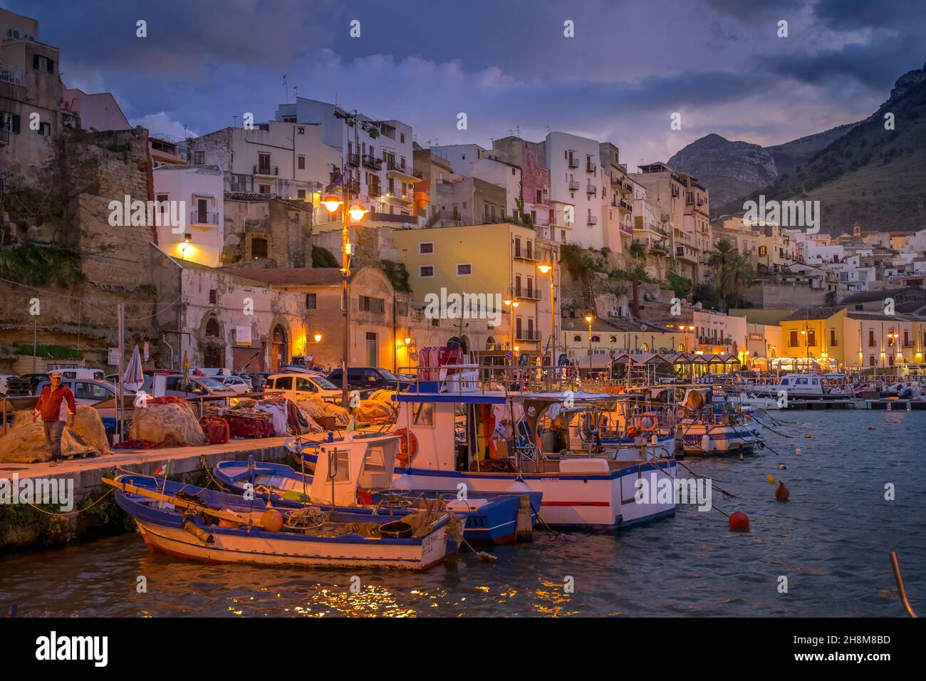 Boote, Fischerhafen, Castellammare del Golfo, Sizilien, Italien Stock Photo