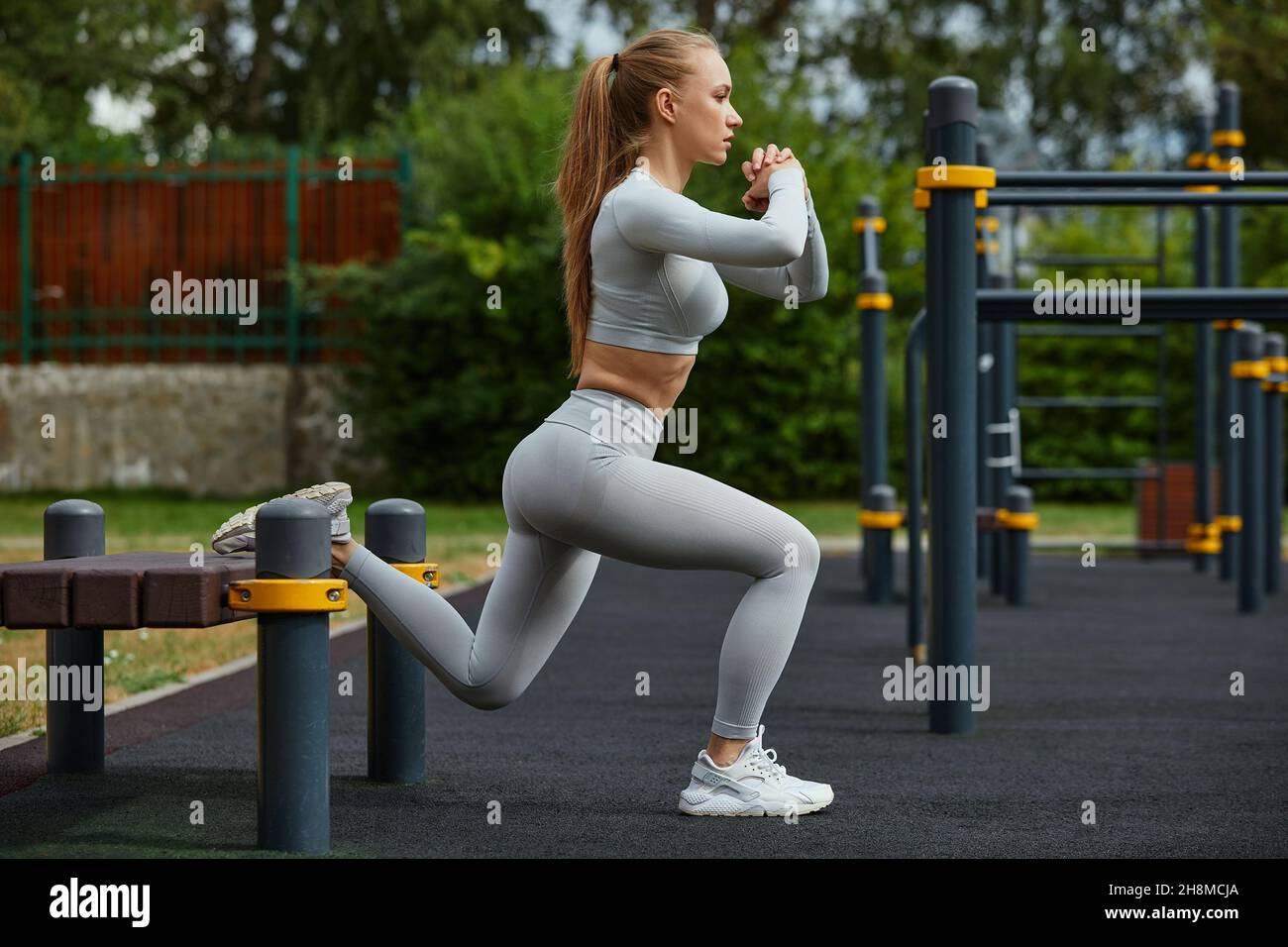Page 3 - Dips muscles High Resolution 