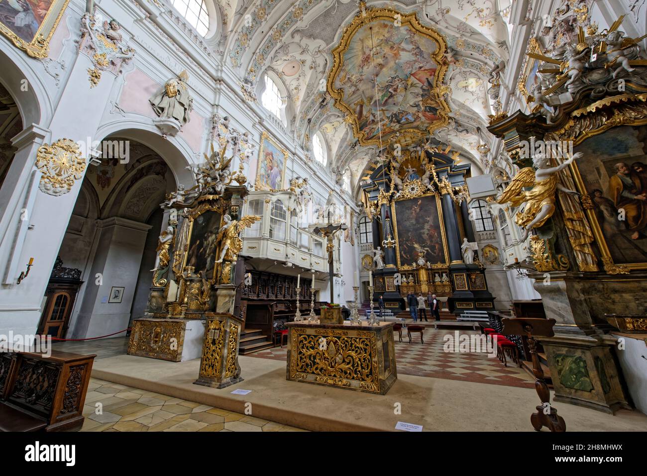 Benediktinerkloster.Fürstliches Schloss Thurn und Taxis in Regensburg,kreisfreie Stadt in Ostbayern. Stock Photo