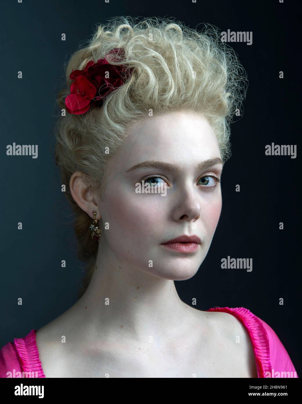 Elle fanning the great hi-res stock photography and images - Alamy